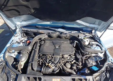 2013 Mercedes-Benz C 300 Luxury 4Matic из США, поврежденный, VIN WDDGF8AB2DA816967